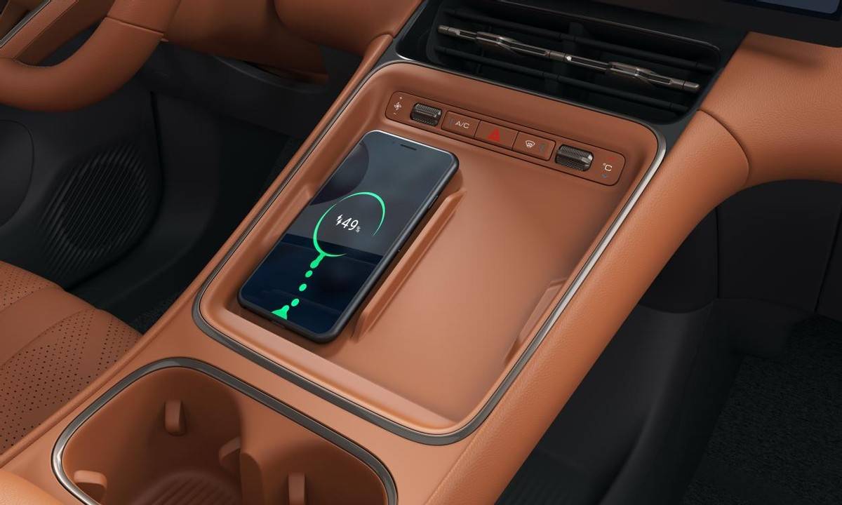 五菱星光S 2025款售9.98萬(wàn)元起 不限品牌置換享1萬(wàn)元補(bǔ)貼